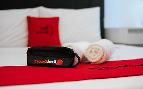 RedDoorz near Lampung Walk 2